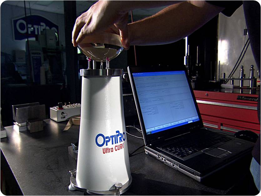 Measuring the radius of a spherical optic with the UltraCURV